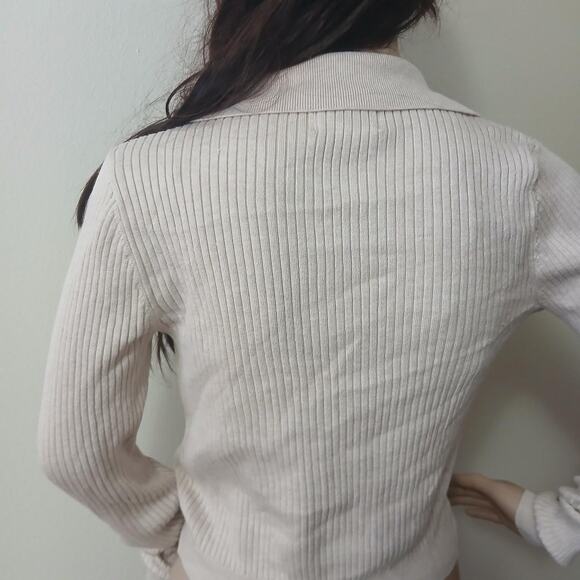 Cream ribbed long sleeve cropped sweater set - Picture 3 of 7